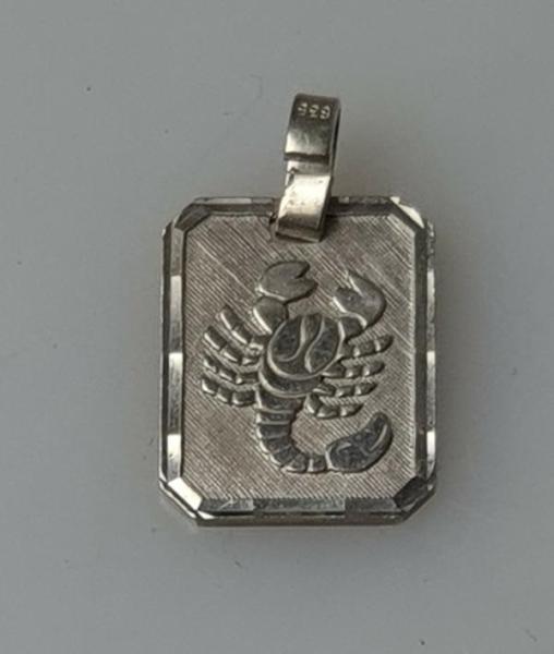 Sternzeichenanhänger "Skorpion" aus 835er Silber, Gewicht: 1,6