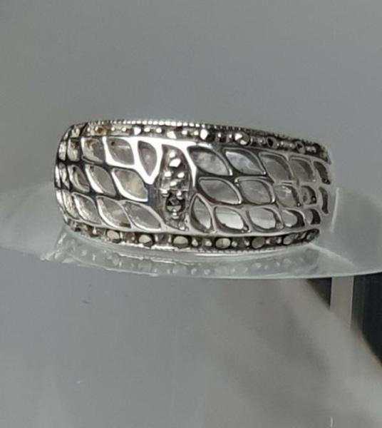 Ring mit Markasiten aus 925er Sterlingsilber, Größe 62, Gewicht: 4,2g