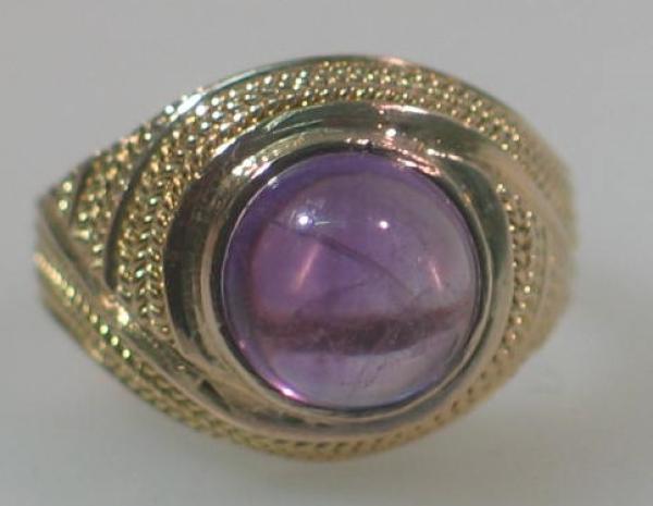 Ring mit Amethyst Cabochon aus 585er Gold, Größe 54, Gewicht: 5,3g