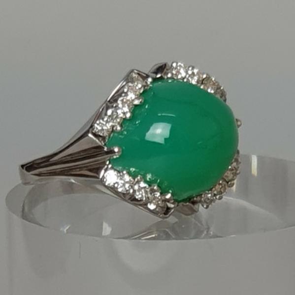 Chrysopras- Diamantring aus 750er Weißgold, Größe 64, Gewicht: 12,9g