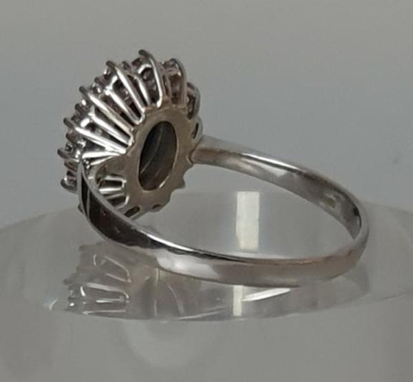 Saphir- Diamantring aus 750er Weißgold, Größe 67, Gewicht: 5,1g
