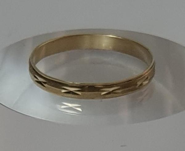 Bandring aus 333er Gold mit Muster, Größe 64, Gewicht: 1,3g