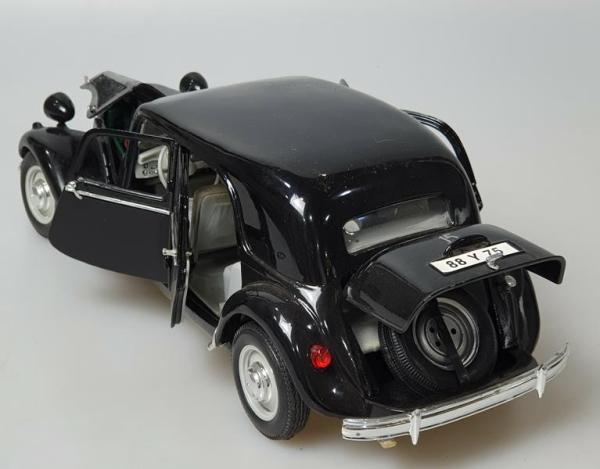 Citroen 15 CV 6 Zyl. 1:18