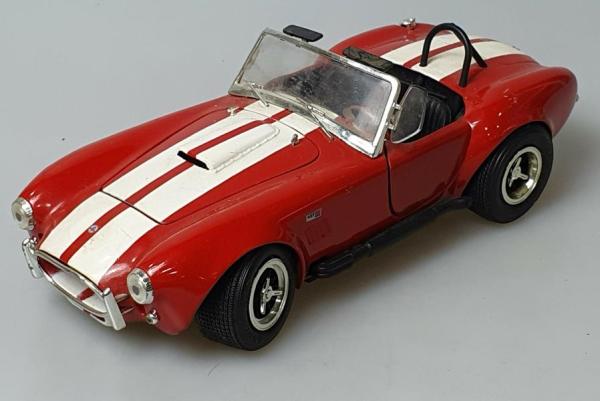 Shelby Cobra 427 1:18