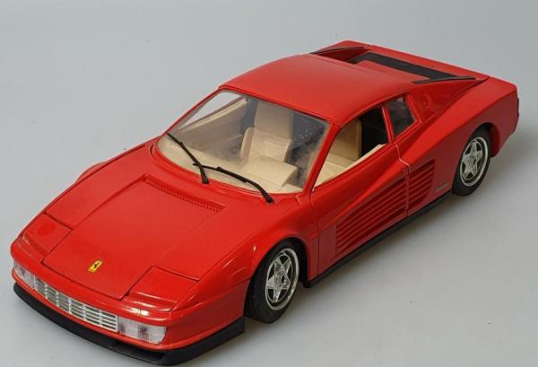 Ferrari Testarossa 1:18