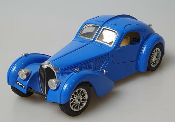 Bugatti Atlantic 1:24