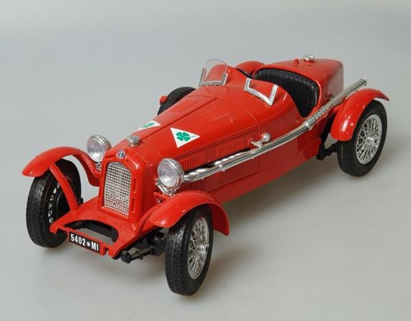 Alfa Romeo 2300  Monza 1:18