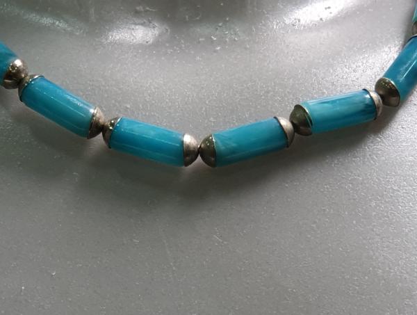 Halskette mit türkisfarbenen Schmucksteinen, Länge 37,0 cm + 7,0 cm Verlängerung