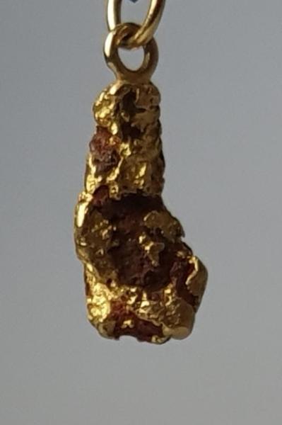 Australien: Natürliches Goldnugget 98% Gold als Kettenanhänger, Gewicht: 7,3g