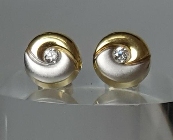 Yin & Yang Bicolor Ohrstecker mit Schmuckstein aus 585er Gold, Gewicht: 1,7g