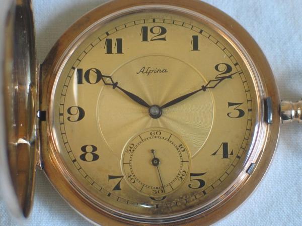 Sehr gut erhaltene Savonette Taschenuhr von Alpina, 585er Gold Gewicht: ca. 94,0 Gramm