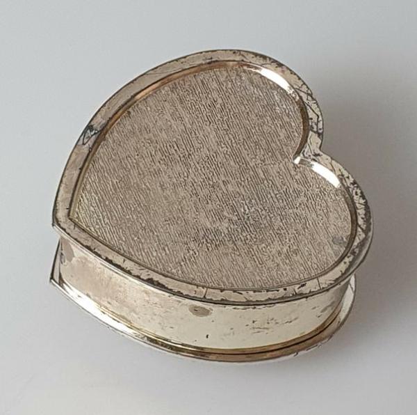 Schmuckdose -Herz- versilbert; Gewicht: 120,0g