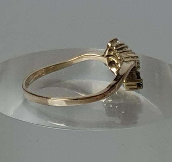 Goldring mit Saphiren und Zirkonia, 333er Gold, Größe 56, Gewicht: 1,7g