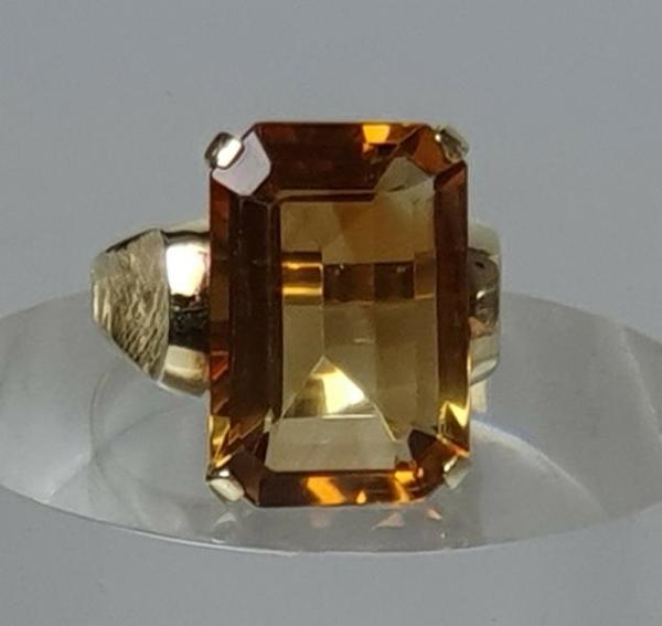 Goldring mit großem Citrin aus 585er Gold, Größe 57, Gewicht: 8,6g