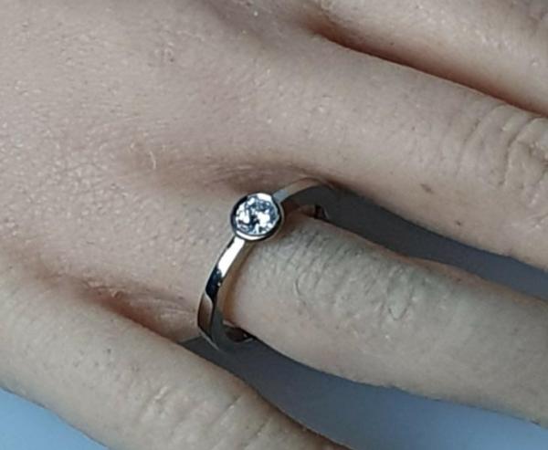 DEY Brillantsolitär mit 0.25 ct. aus 750er Weissgold, Größe 55, Gewicht: 5,4g