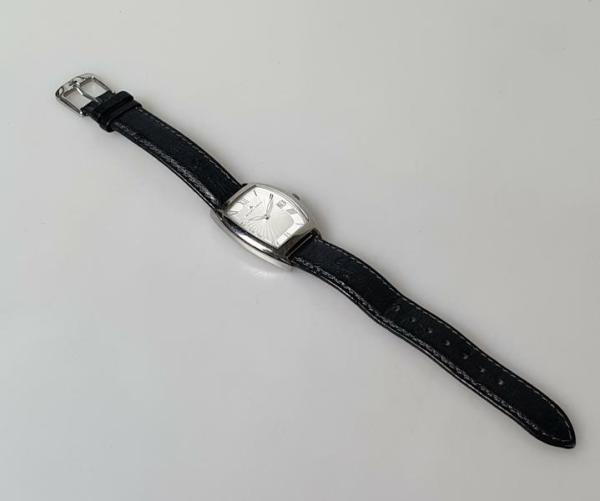 Jacques LeMans Damen Armbanduhr Classic Line mit Lederband, Modell 1-1018