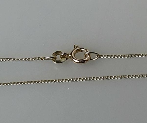 Feine lange Panzerhalskette aus 585er Gold, Länge: 62,0 cm, Gewicht: 2,3g