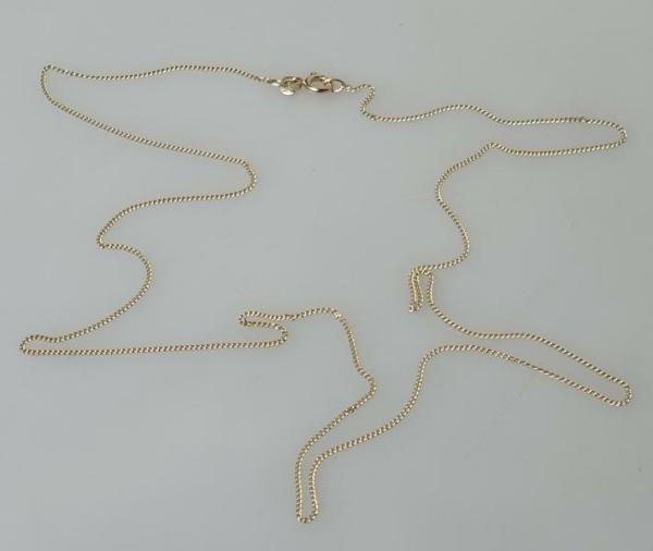 Feine lange Panzerhalskette aus 585er Gold, Länge: 62,0 cm, Gewicht: 2,3g