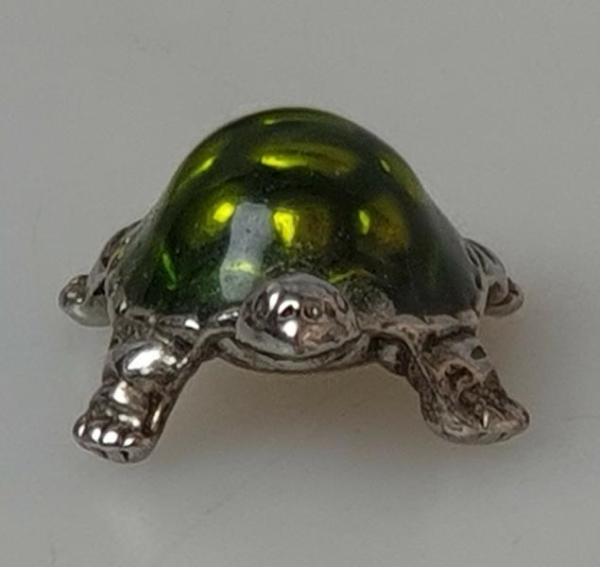 Anhänger Landschildkröte mit Emailleüberzug aus Edelstahl