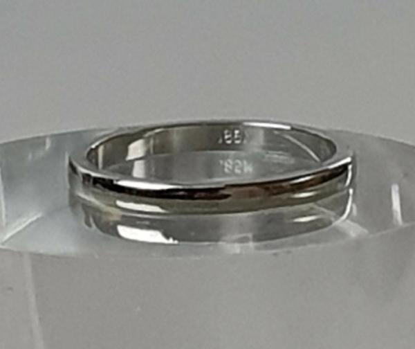 Bandring aus 585er Weissgold, Größe 56, Gewicht: 2,4g