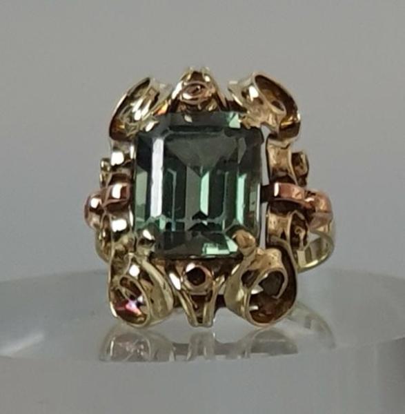 Grüner Topas Edelsteinring aus 585er Gold, Größe 52, Gewicht 4,5g