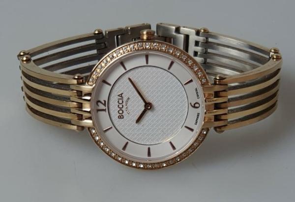 Damen Armbanduhr Boccia aus Titanium mit Schmucksteinen, vergoldet