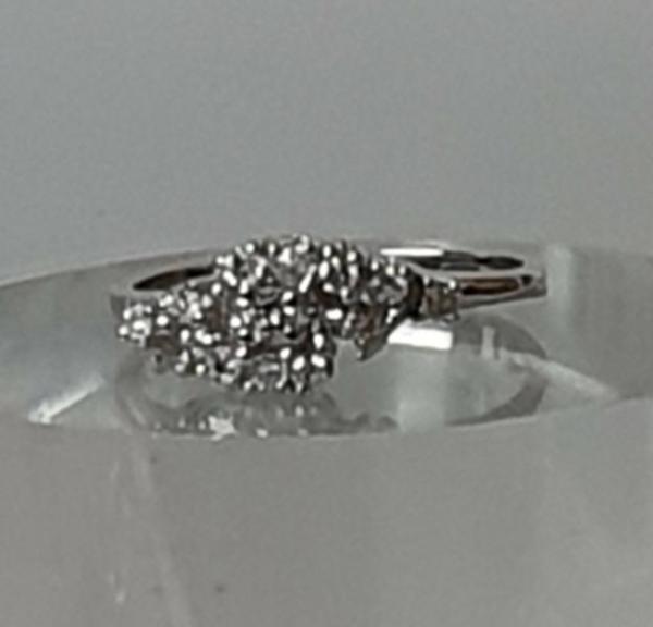 Diamantring aus 585er Weißgold, Größe 53, Gewicht: 2,5g