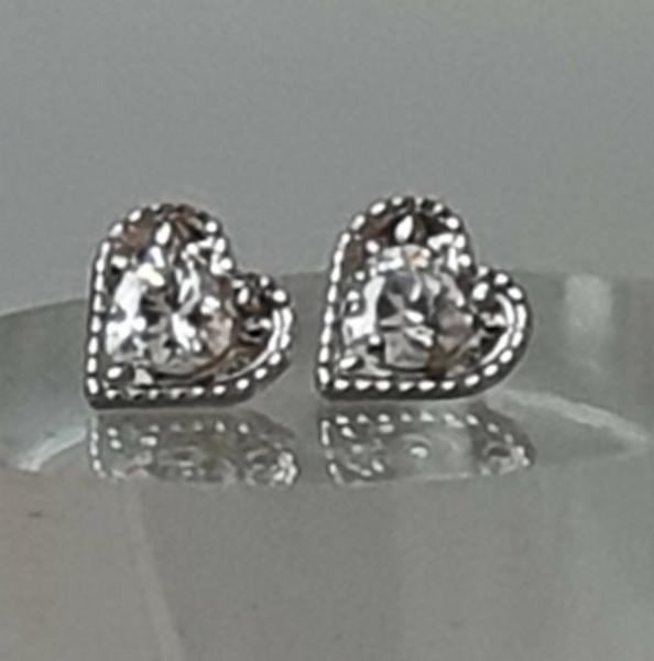 Ohrstecker in Herzform mit Zirkonia, 750er Weißgold, Gewicht: 1,0g