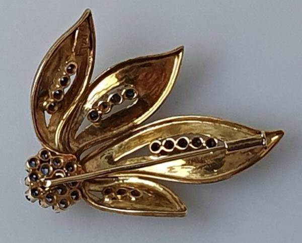 Vintage Brosche mit Saphirbesatz aus 750er Gold, Gewicht: 8,5g