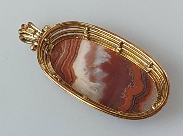 Vintage Kettenanhänger mit wunderschönem Schmuckstein, 585er Gold, Gewicht: 12,5g