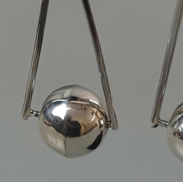 Kugel Ohrhänger aus 925er Sterlingsilber, Gewicht: 11,3g