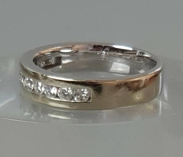 Diamantring aus 585er Weissgold mit 0.55 Karat, Größe 56, Gewicht: 6,1g