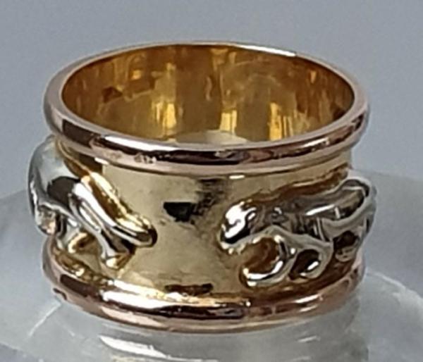 Ring mit Raubkatzen aus 750er Tricolor Gold, Größe 55, Gewicht: 7,0g
