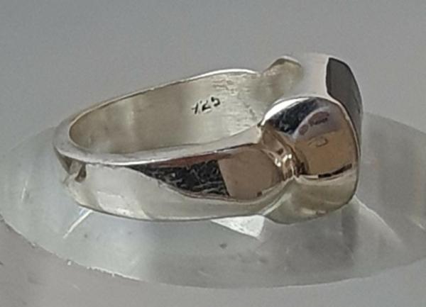 Ring mit Onyx Schmuckstein aus 925er Sterlingsilber, Größe 57, Gewicht: 10,1g