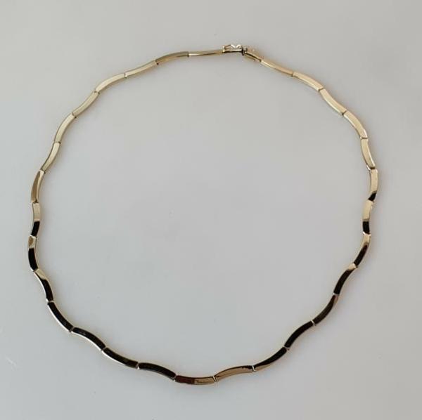 Collier in Wellenform 585er Gelbgold, Länge 45,0 cm Gewicht: 18,6g
