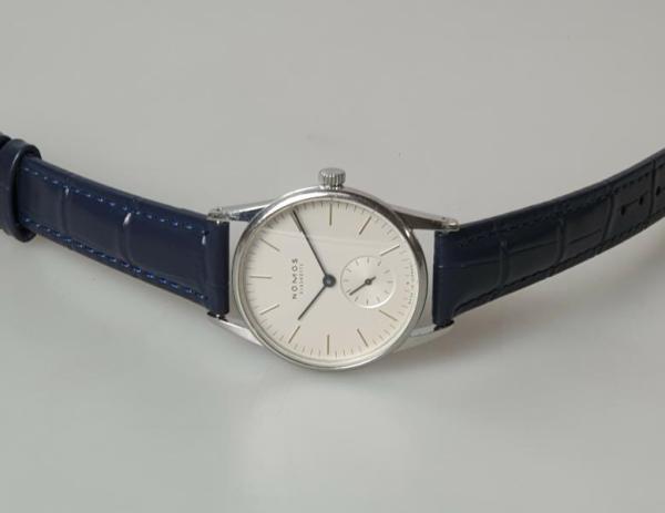 Glashütte Nomos Orion 33, Modell 1039