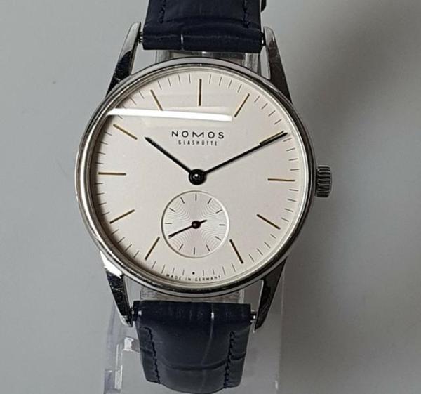 Glashütte Nomos Orion 33, Modell 1039