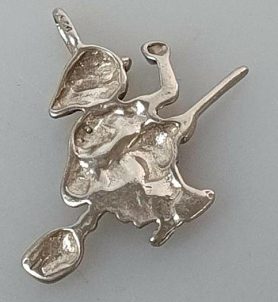 Kettenanhänger -Hexe auf Besen-, 925er Sterlingsilber, Gewicht: 2,0g