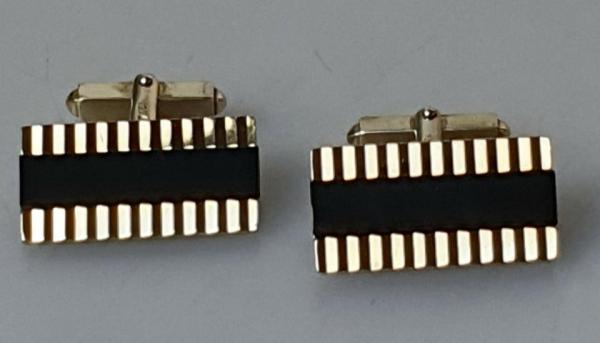 Manschettenknöpfe / Cufflinks 333 Gold mit Onyx, Gewicht: 8,0g