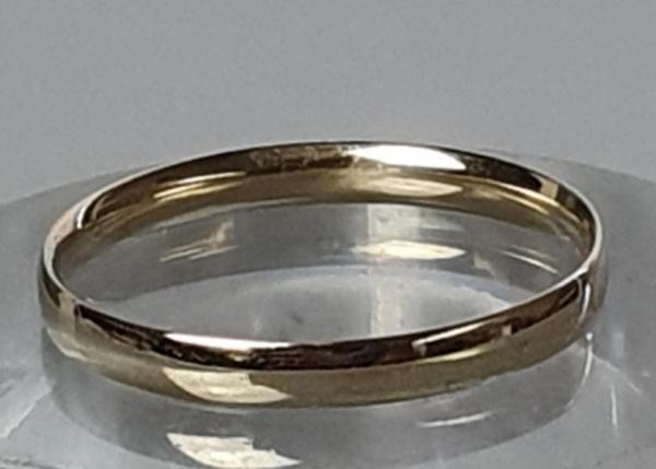 Bandring aus 333er Gold, Größe 69, Gewicht: 1,9g