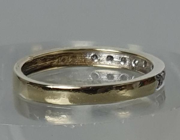 Memory Diamantring mit neun Diamanten aus 585er Gold, Größe 52, Gewicht: 1,9g