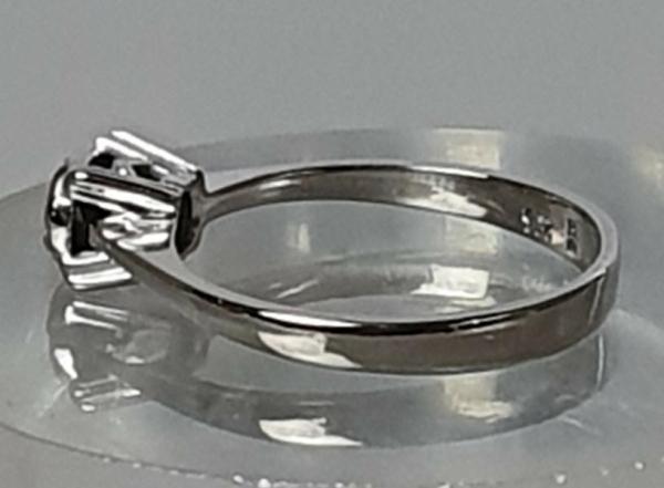 Diamantsoltitär mit 0.10 Karat aus 585er Weißgold, Größe 51, Gewicht: 2,3g
