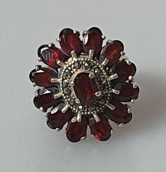 Granatsteinring aus 925er Sterlingsilber, Größe 51, Gewicht: 8,8g