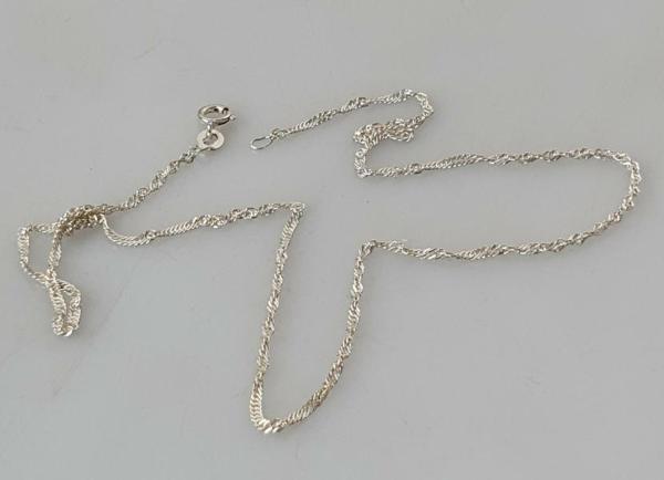 Halskette von FBM aus 925er Sterlingsilber, Länge 43,0 cm, Gewicht: 2,1g