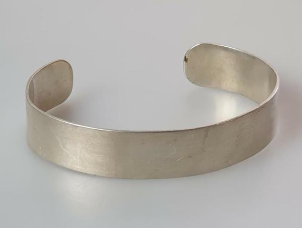 Armspange aus 925er Sterlingsilber, Gewicht: 28,5g