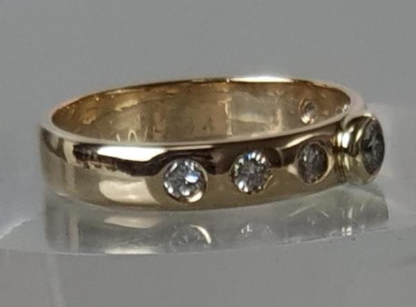 Diamantring mit 0.40 ct. aus 585er Gold, Größe 55, Gewicht: 3,1g