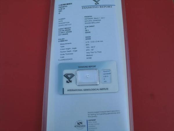 Diamant im Brillantschliff "G" 0.26 ct/ vs1 mit IGI Report