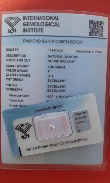 Diamant im Brillantschliff 0.30 ct, 3x Excellent! mit IGI Report, Lasergravur