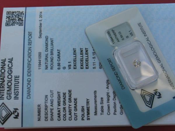 Diamant im Brillantschliff 0.50 ct, 3x Excellent! mit IGI Report, Lasergravur