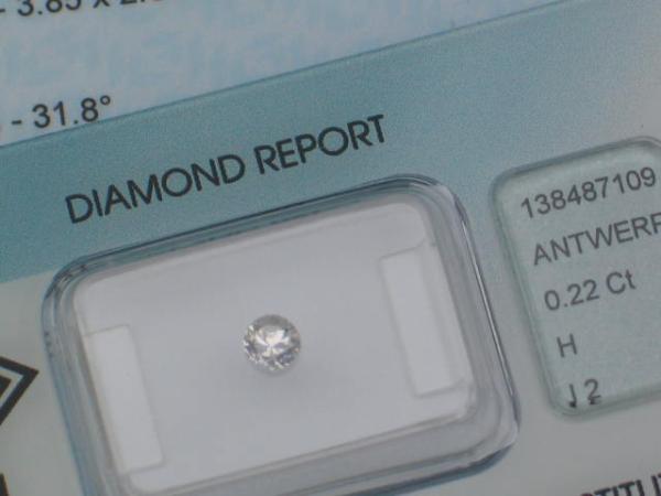 Diamant im Brillantschliff 0.22 ct/ H/ I2/ F/ G/ F/ N mit IGI Report